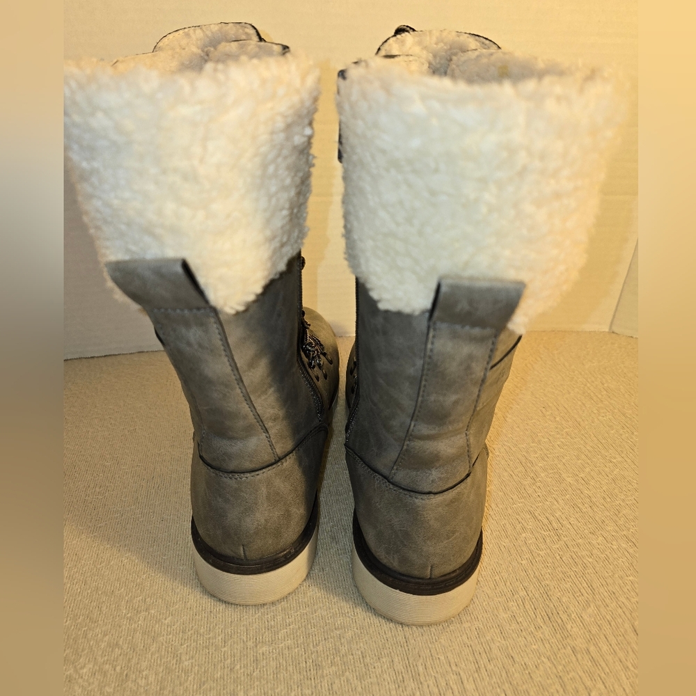 BearPaw Alaska Gray Women's Winter Lace-Up Boots size 8 - Picture 4 of 8